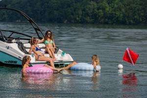 2026 Yamaha Boats AR195